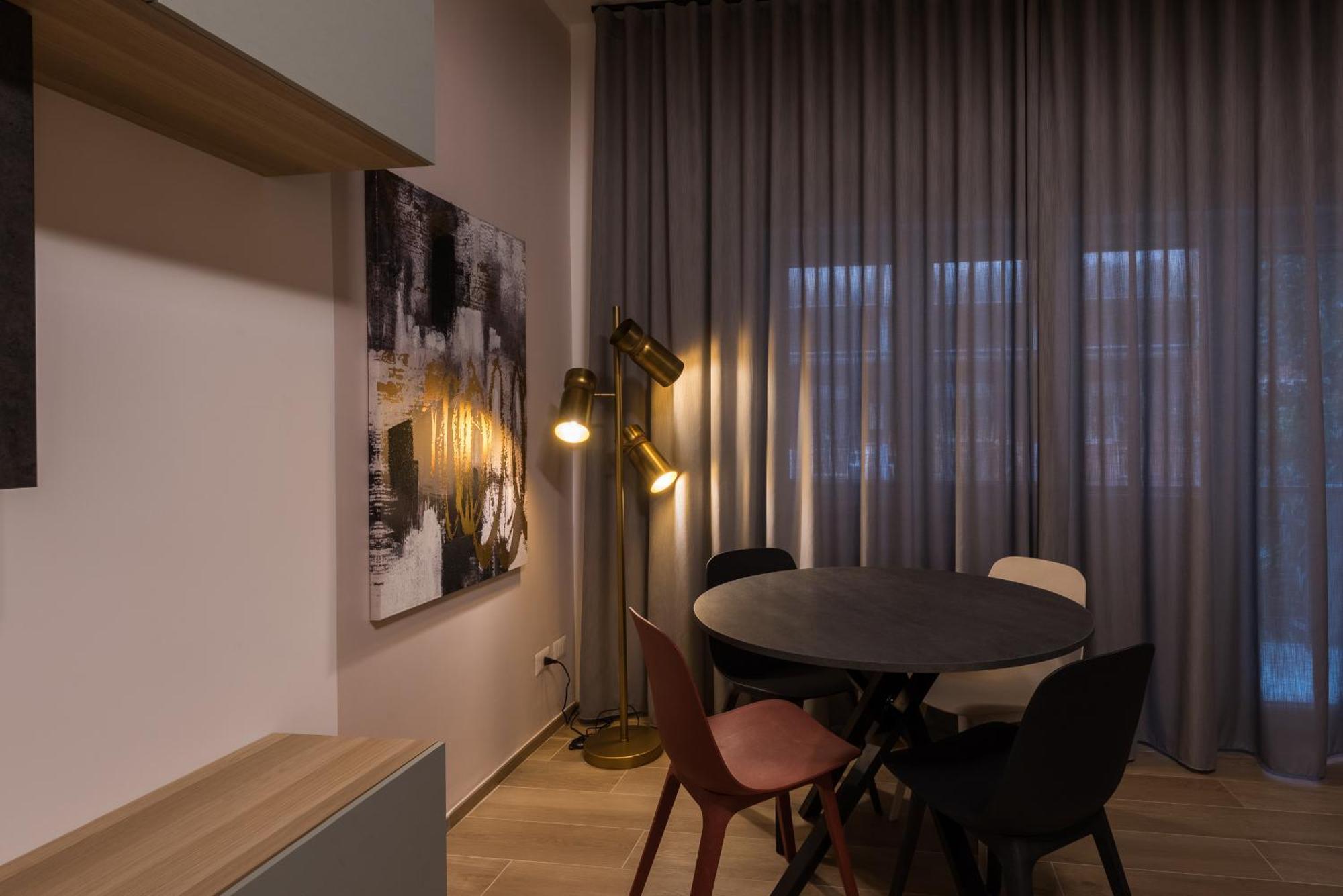 Super Comfort Pisino Street * Rom